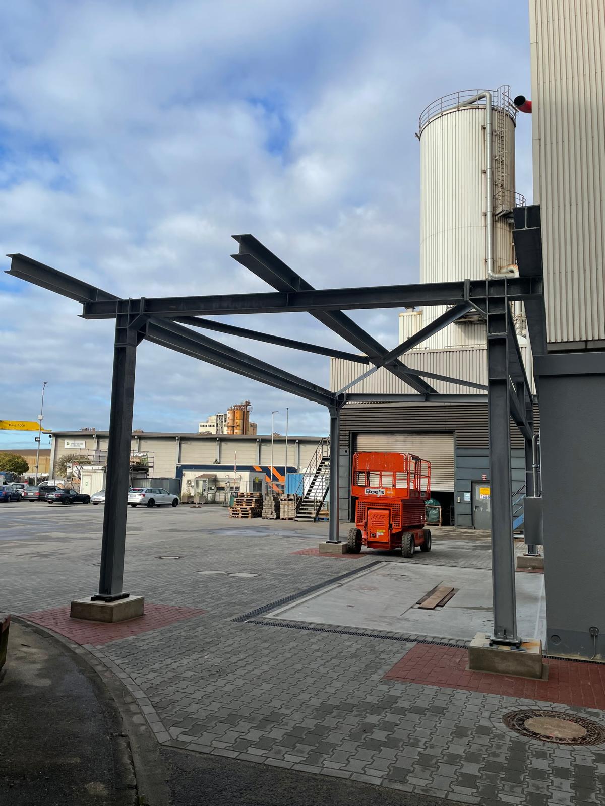 Schwarz Stahl- und Elementebau GmbH, Dachkonstruktion-Ansicht2